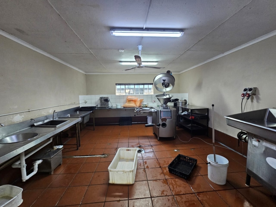 Commercial Property for Sale in Oos Einde North West